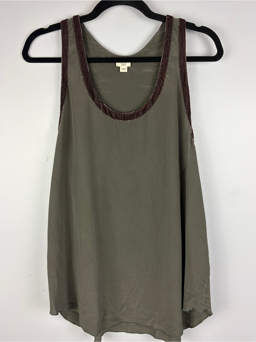 Wilfred Aritzia Large 100% Silk Olive Tank Top Velvet Trim Racerback